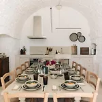Trullo Dei Cinque ゲストハウス 4*