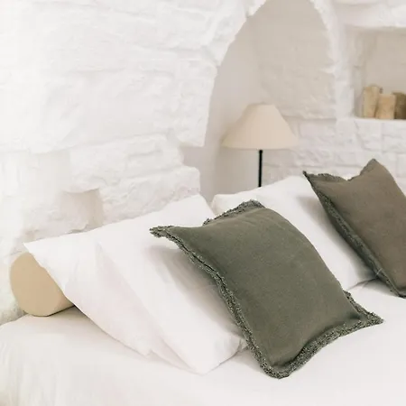 Trullo Dei Cinque צ'יסטרנינו